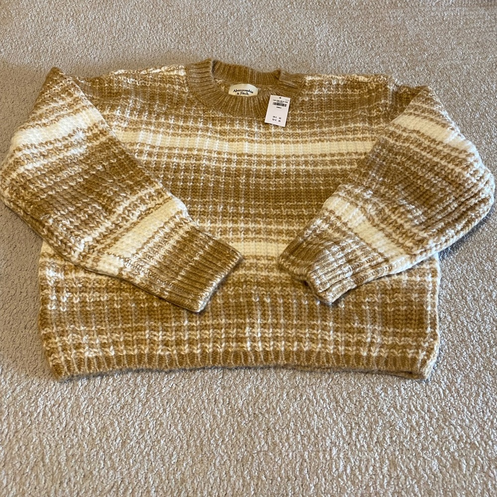 Abercrombie & Fitch Ombré Fluffy Crew Sweater